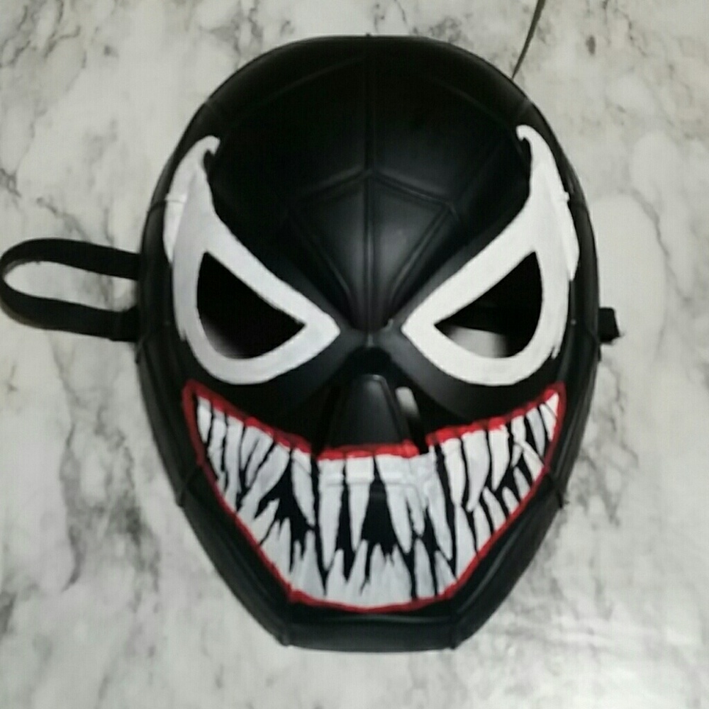 Custom painted hero" masks - Picture 3 of 4